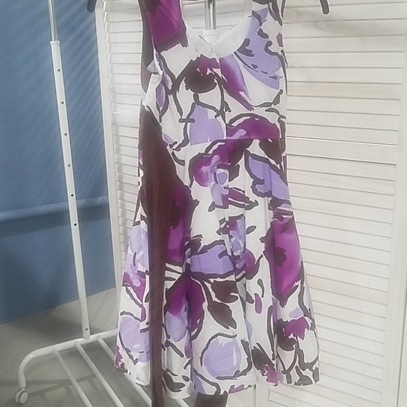 Dress - Picture 4 of 6